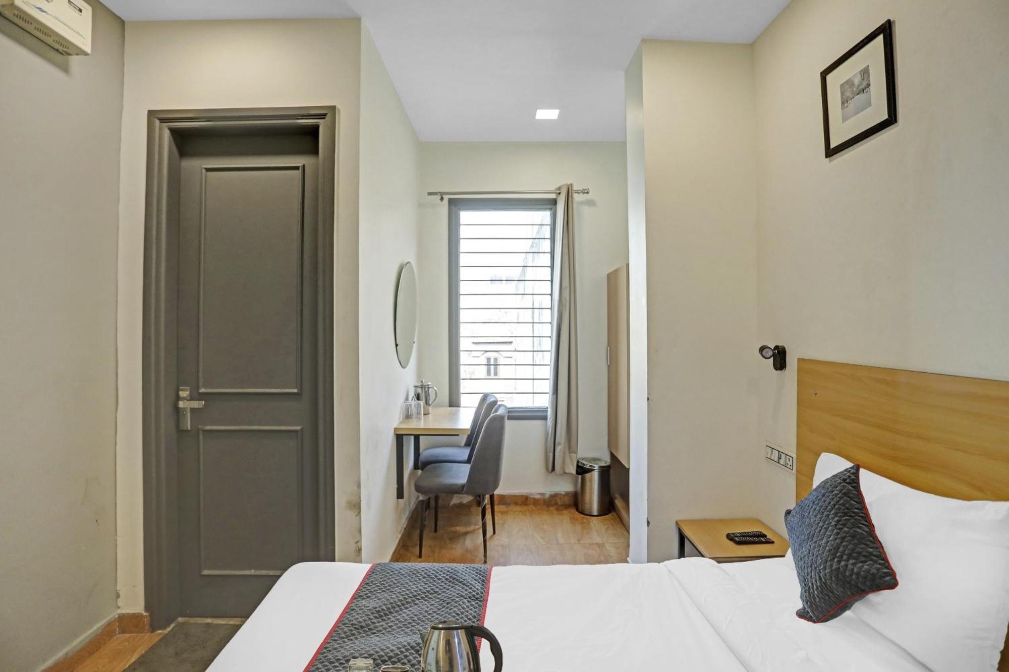 Super Townhouse Mannat Rohini 16 Hotel Delhi  Buitenkant foto