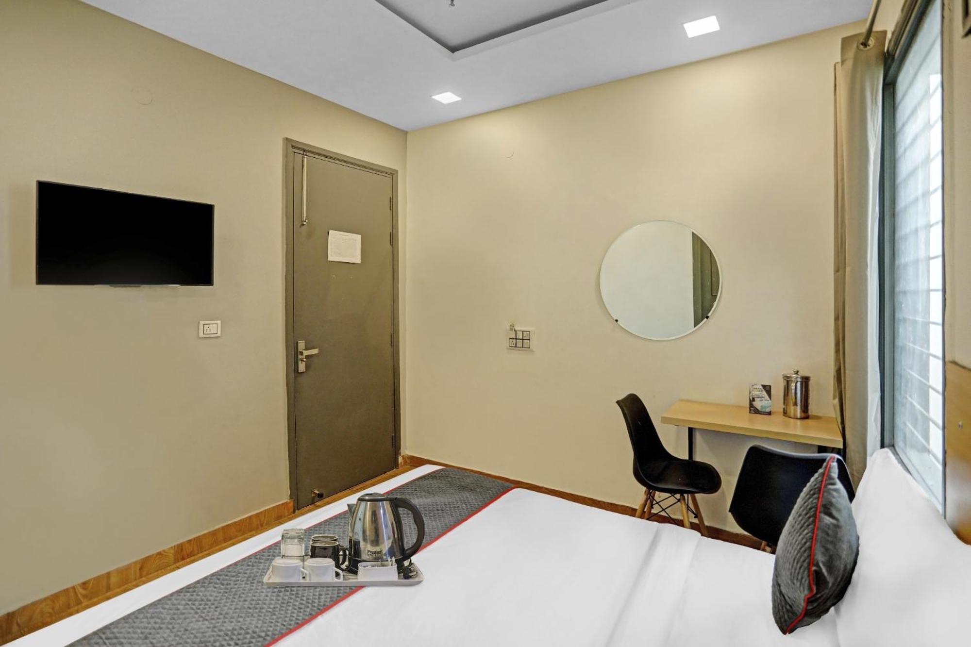 Super Townhouse Mannat Rohini 16 Hotel Delhi  Buitenkant foto