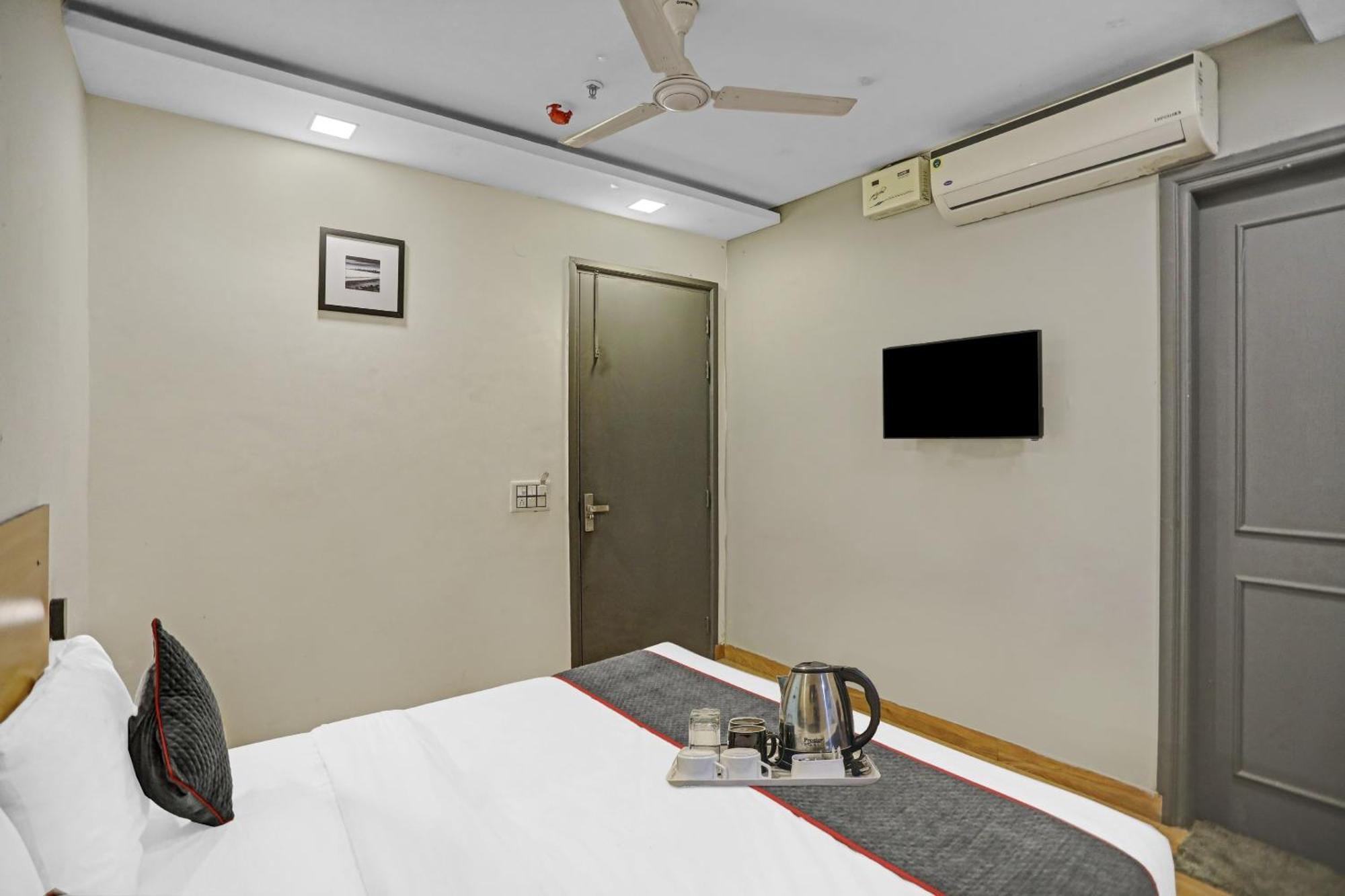 Super Townhouse Mannat Rohini 16 Hotel Delhi  Buitenkant foto