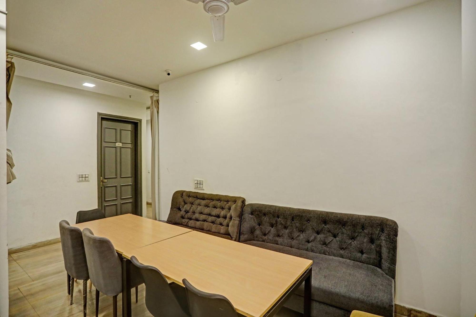 Super Townhouse Mannat Rohini 16 Hotel Delhi  Buitenkant foto