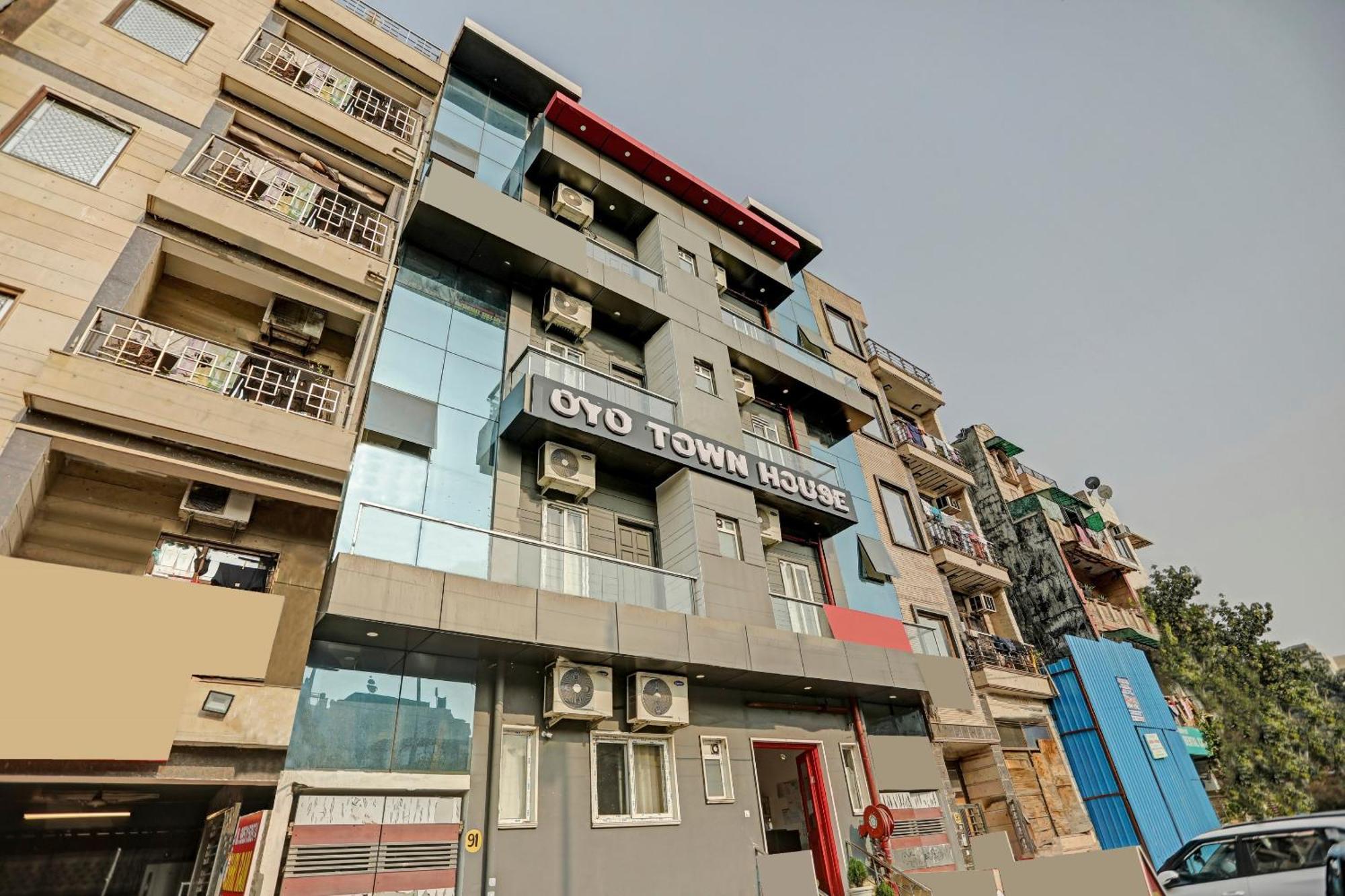 Super Townhouse Mannat Rohini 16 Hotel Delhi  Buitenkant foto