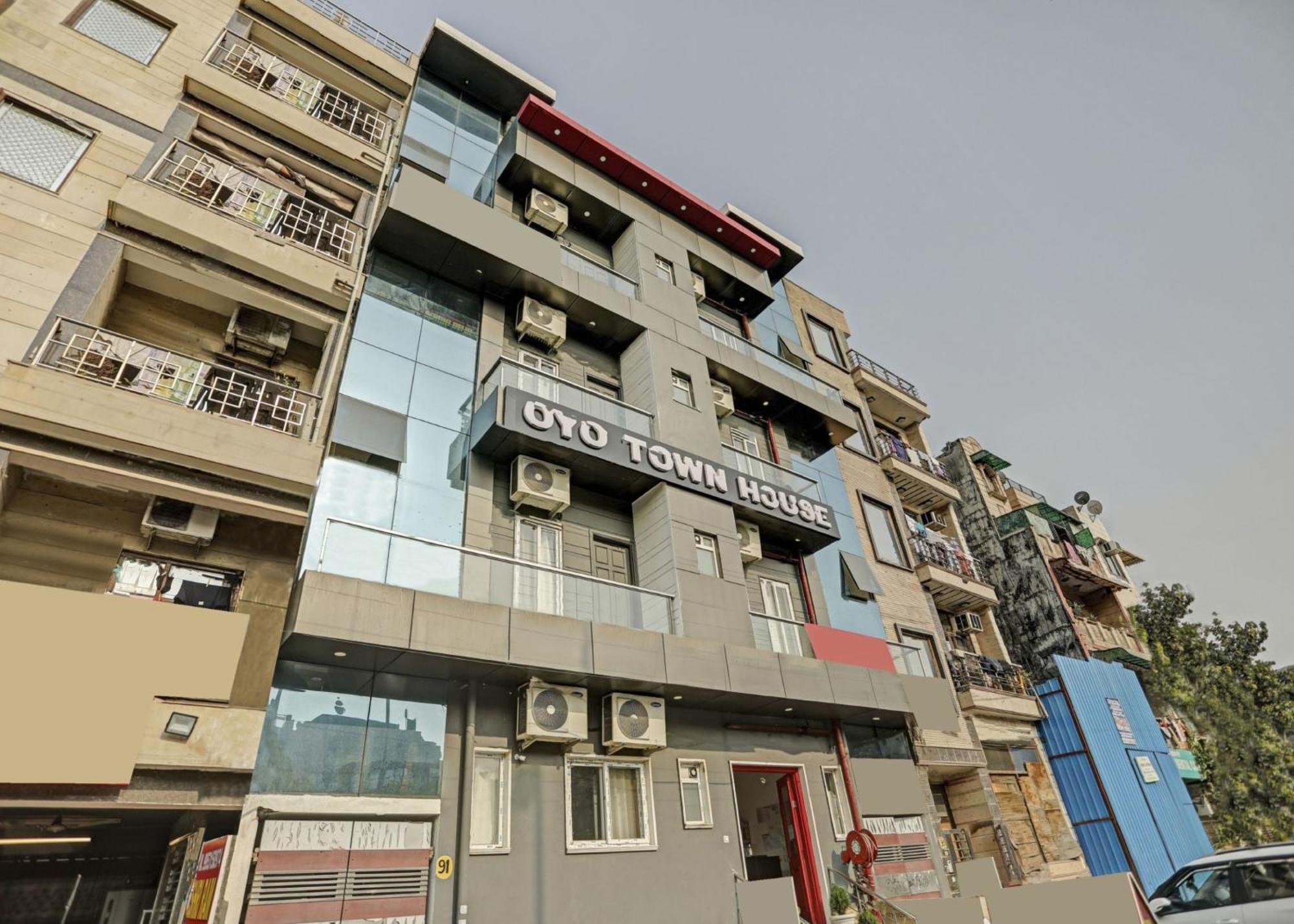 Super Townhouse Mannat Rohini 16 Hotel Delhi  Buitenkant foto