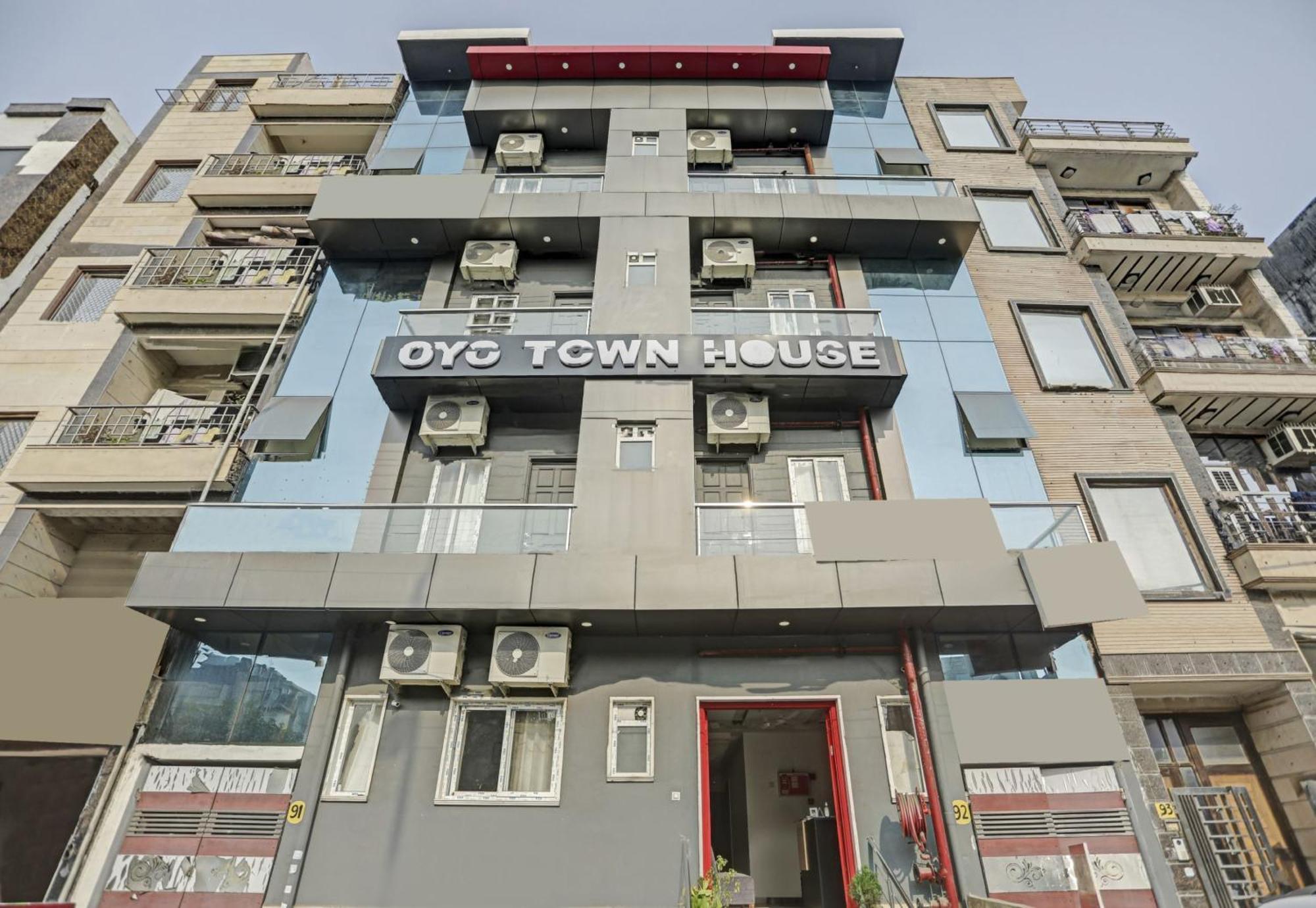 Super Townhouse Mannat Rohini 16 Hotel Delhi  Buitenkant foto